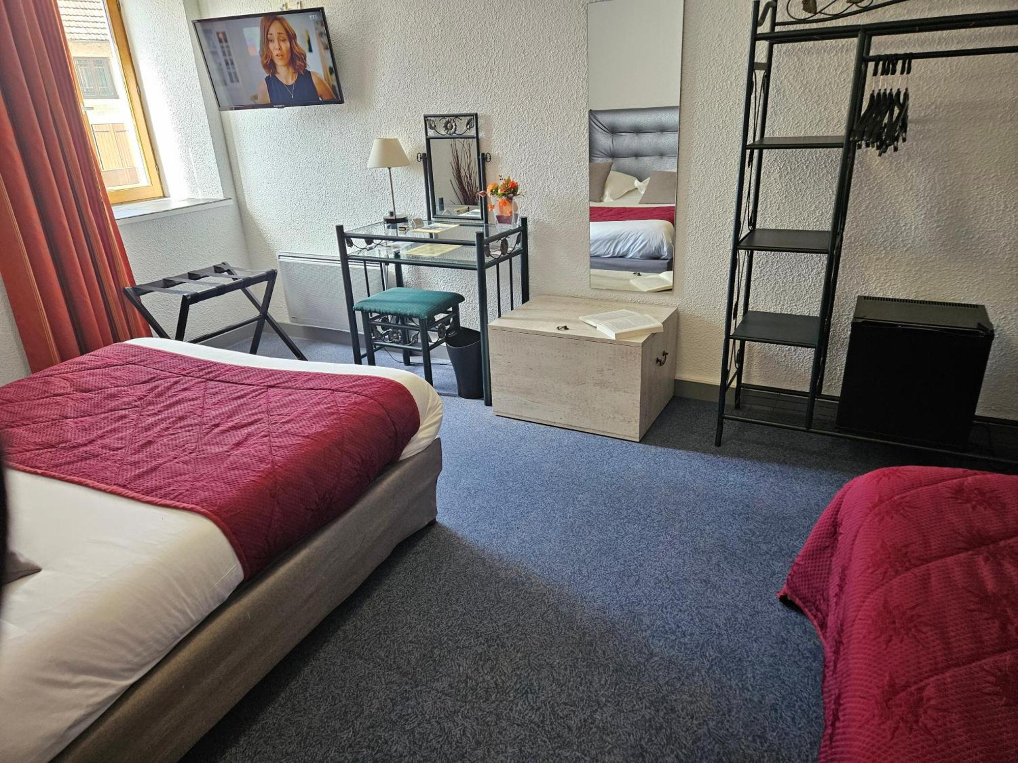 Le Val D'Amby Hotel Hieres-Sur-Amby Eksteriør billede