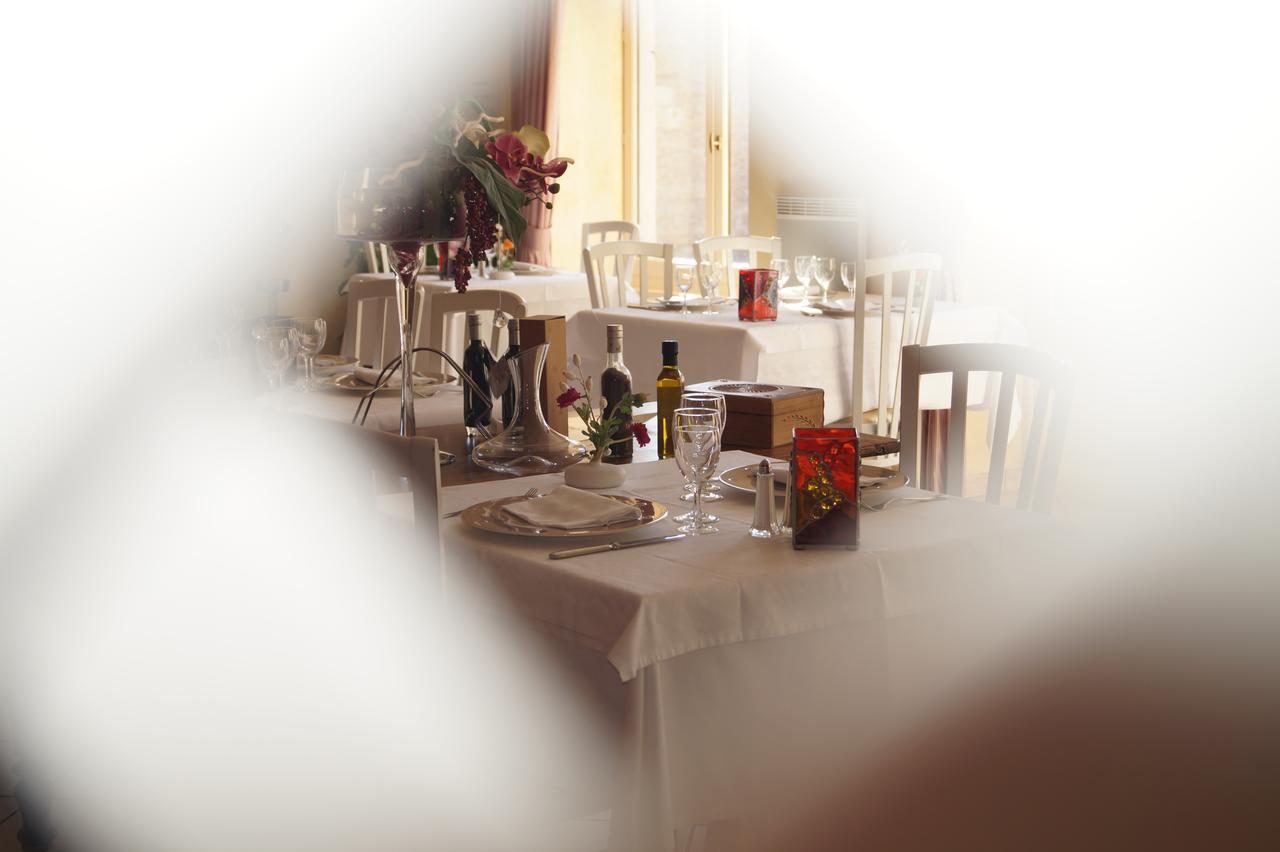 Le Val D'Amby Hotel Hieres-Sur-Amby Eksteriør billede