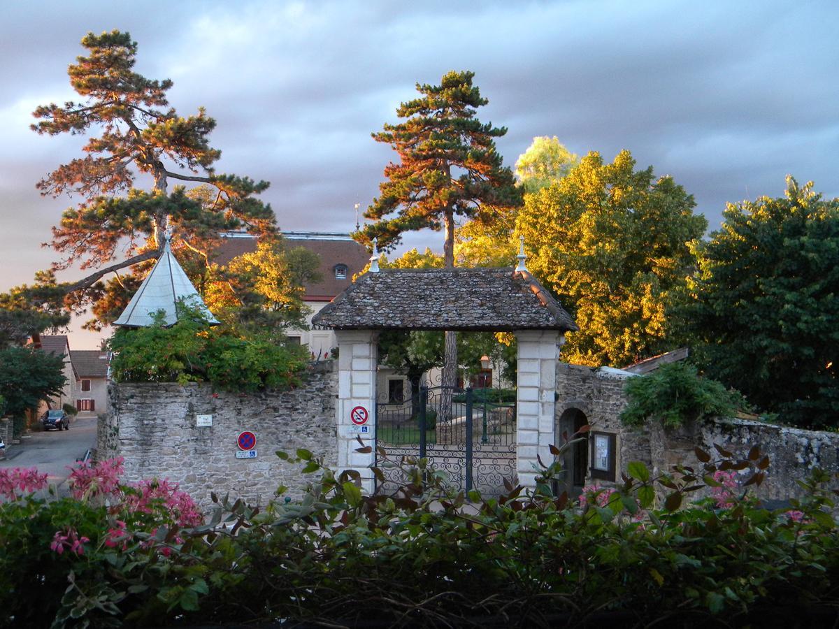 Le Val D'Amby Hotel Hieres-Sur-Amby Eksteriør billede